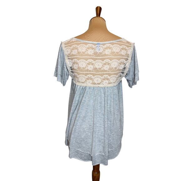 Free People Gray Lace Baby Doll Flutter Sleeve Top Womens M - Picture 3 of 5